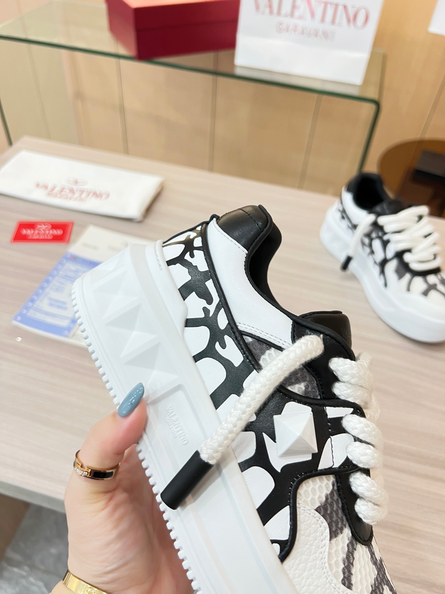 Women Men V*alentino Sneakers Maikesneakers