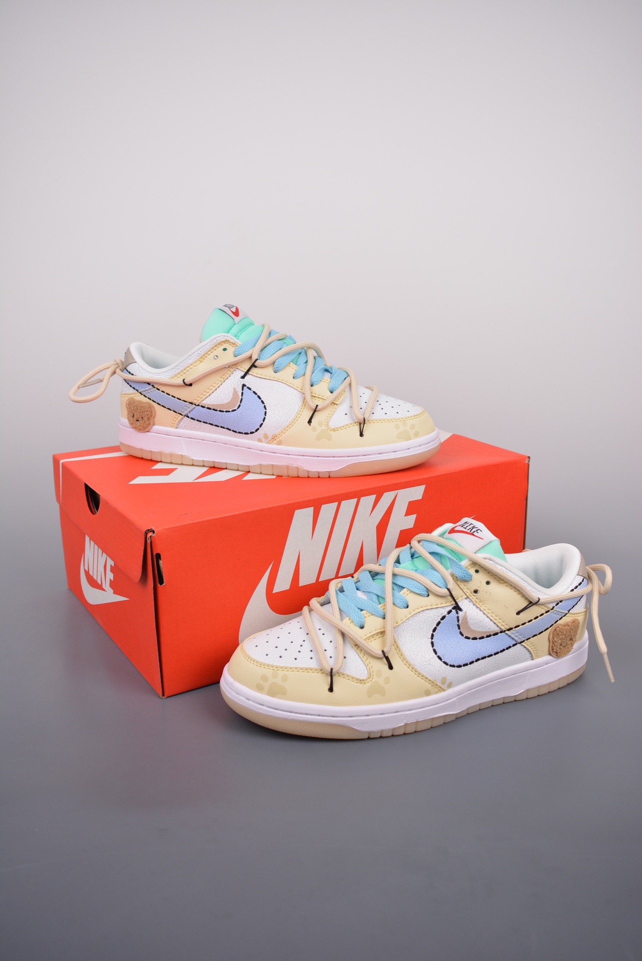 Nike SB Dunk Low
