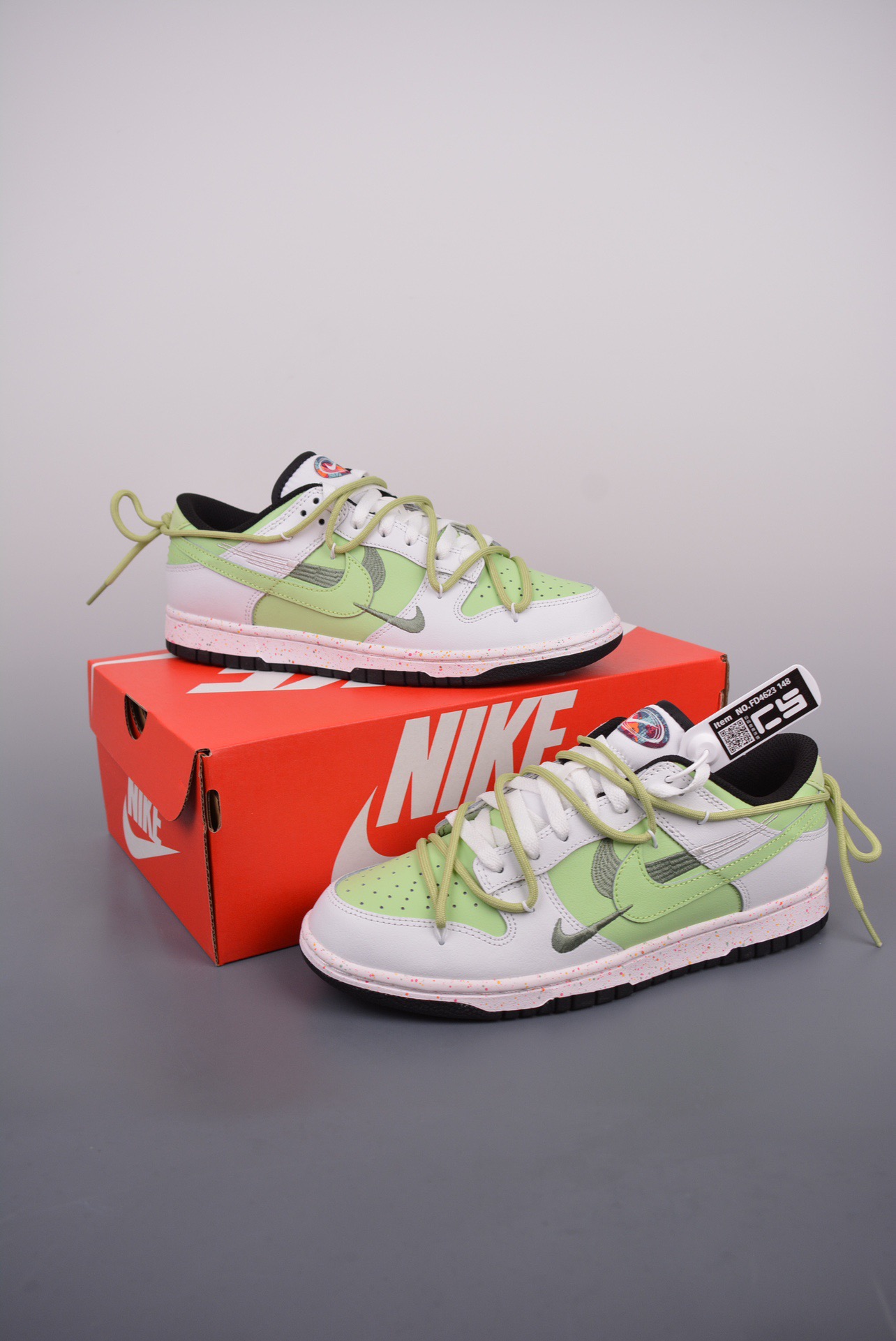 Nike SB Dunk Low