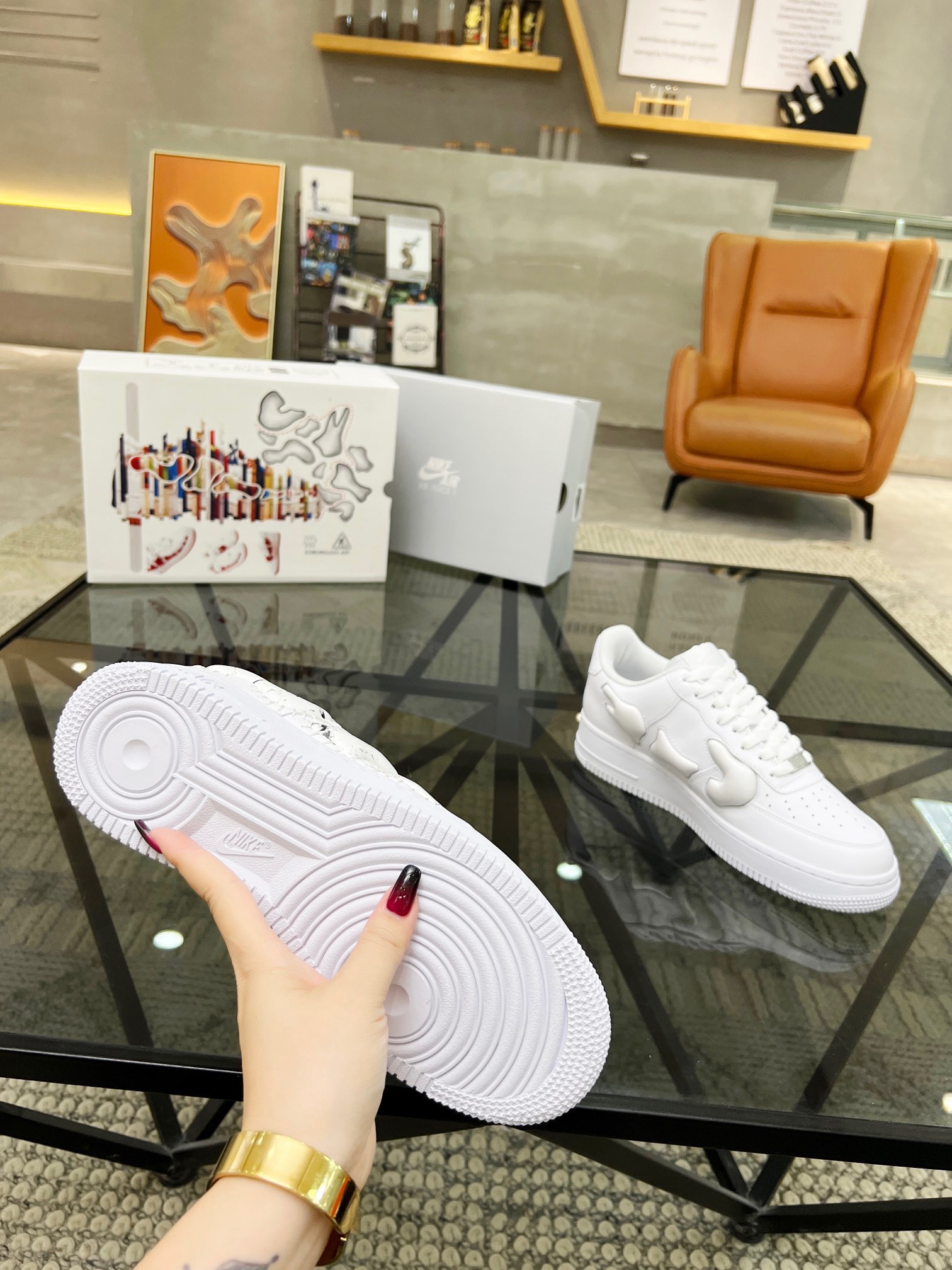 Nike Air Force 1