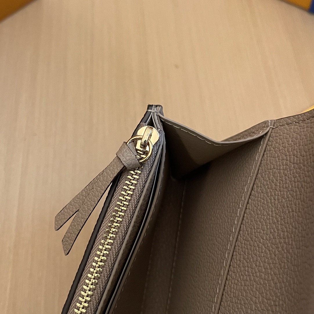 L*ouis V*uitton Top Bag