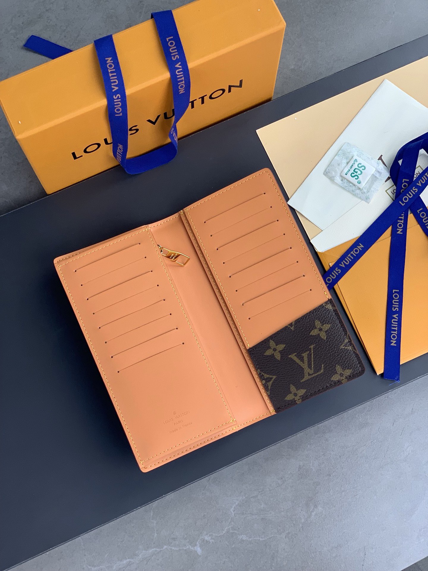 L*ouis V*uitton Top Bag