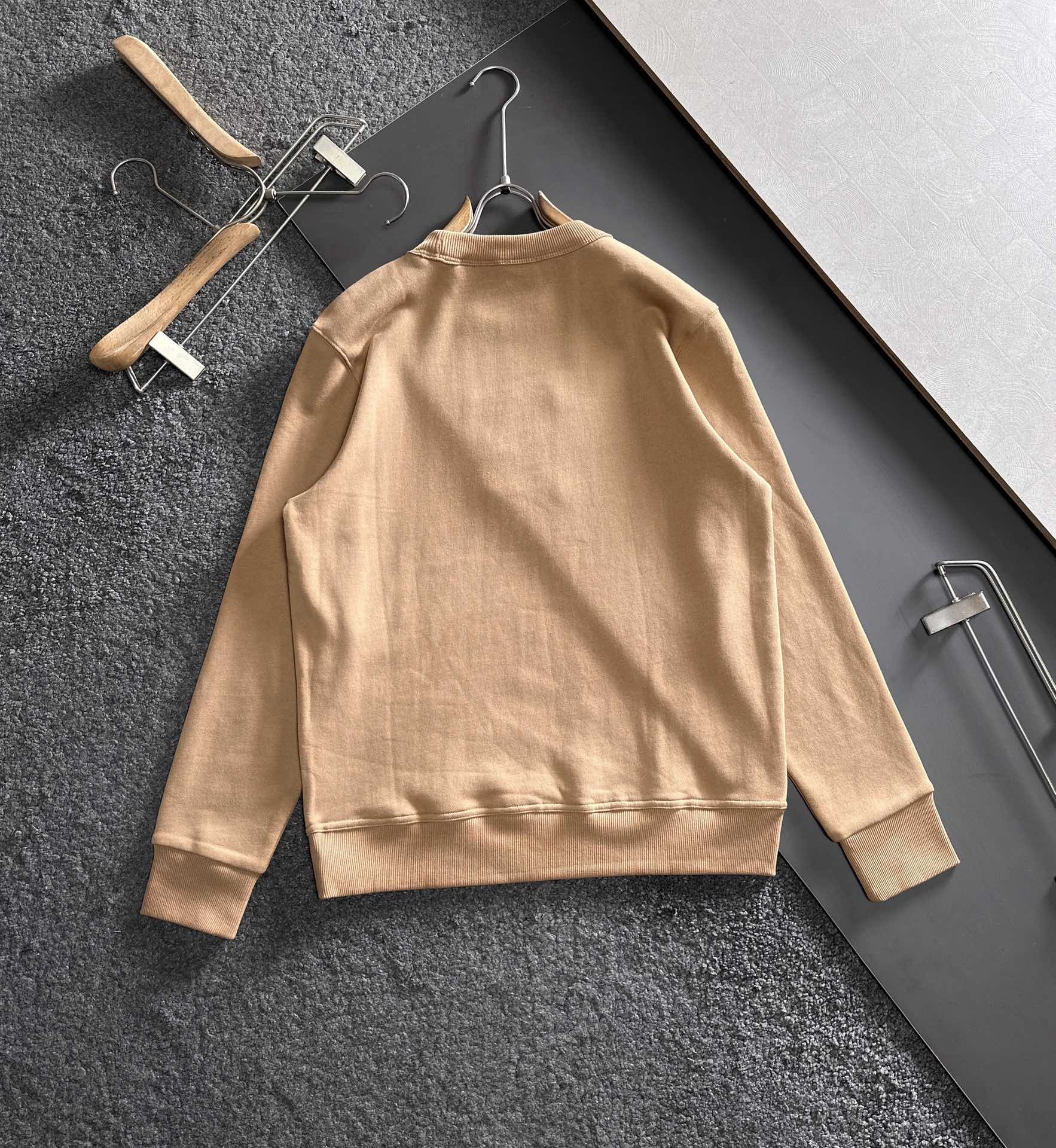 Men Sweater Top Quality ()