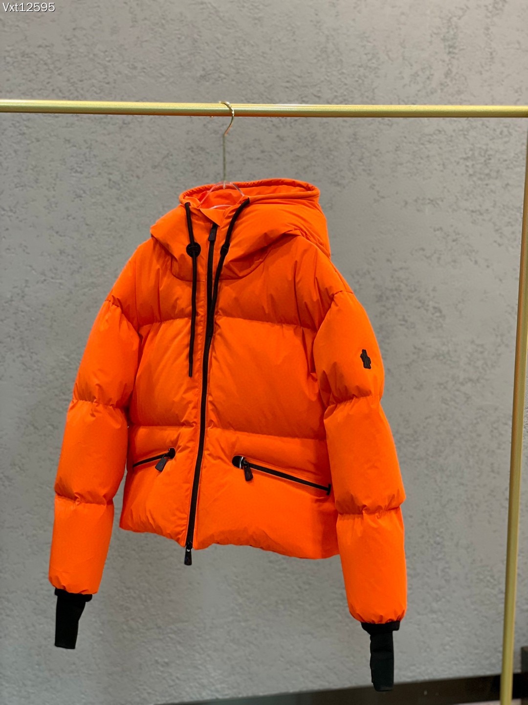 Women Jacket/Sweater Top Quality