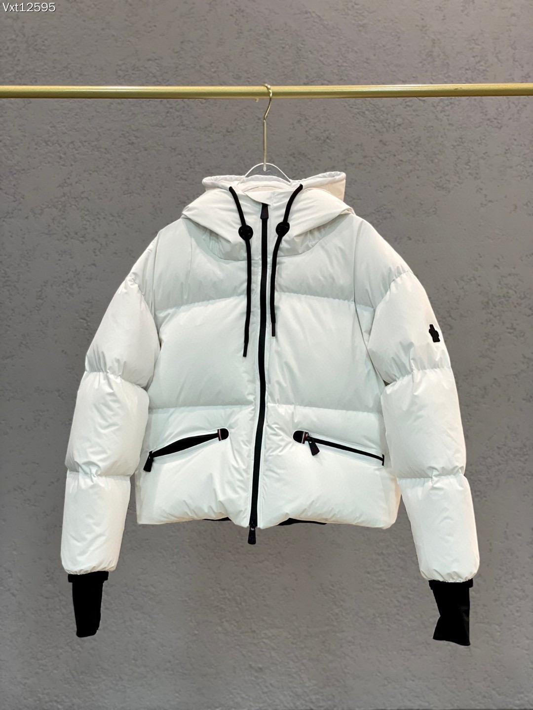 Women Jacket/Sweater Top Quality