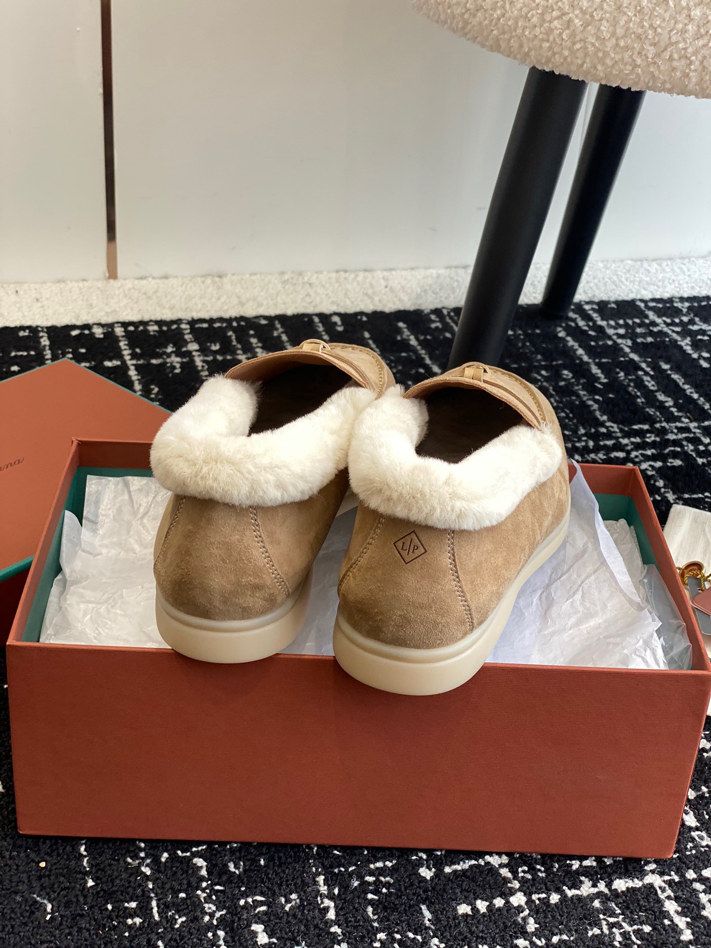 Women L*oro P*iana Top Loafer ()