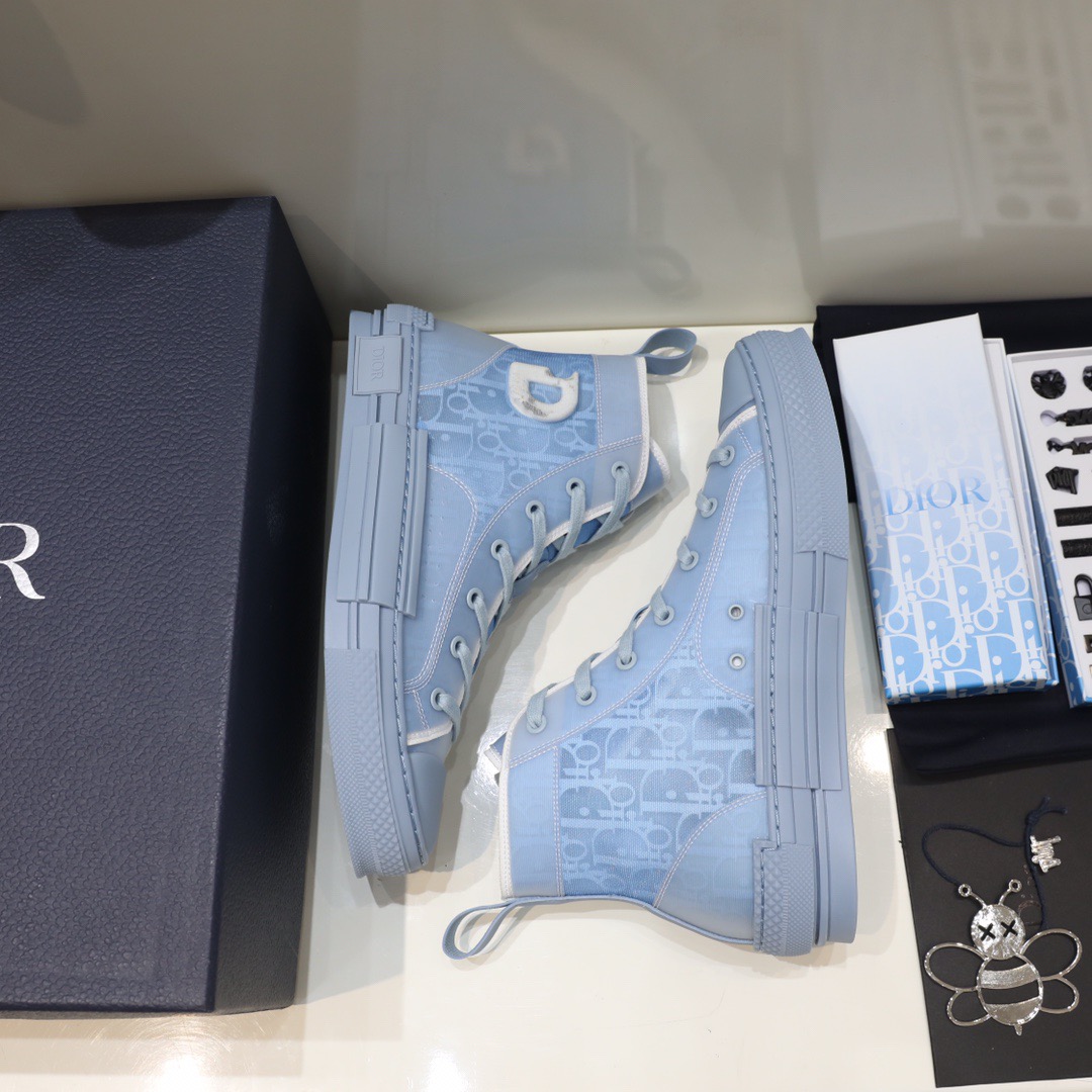 D*ior Sneaker