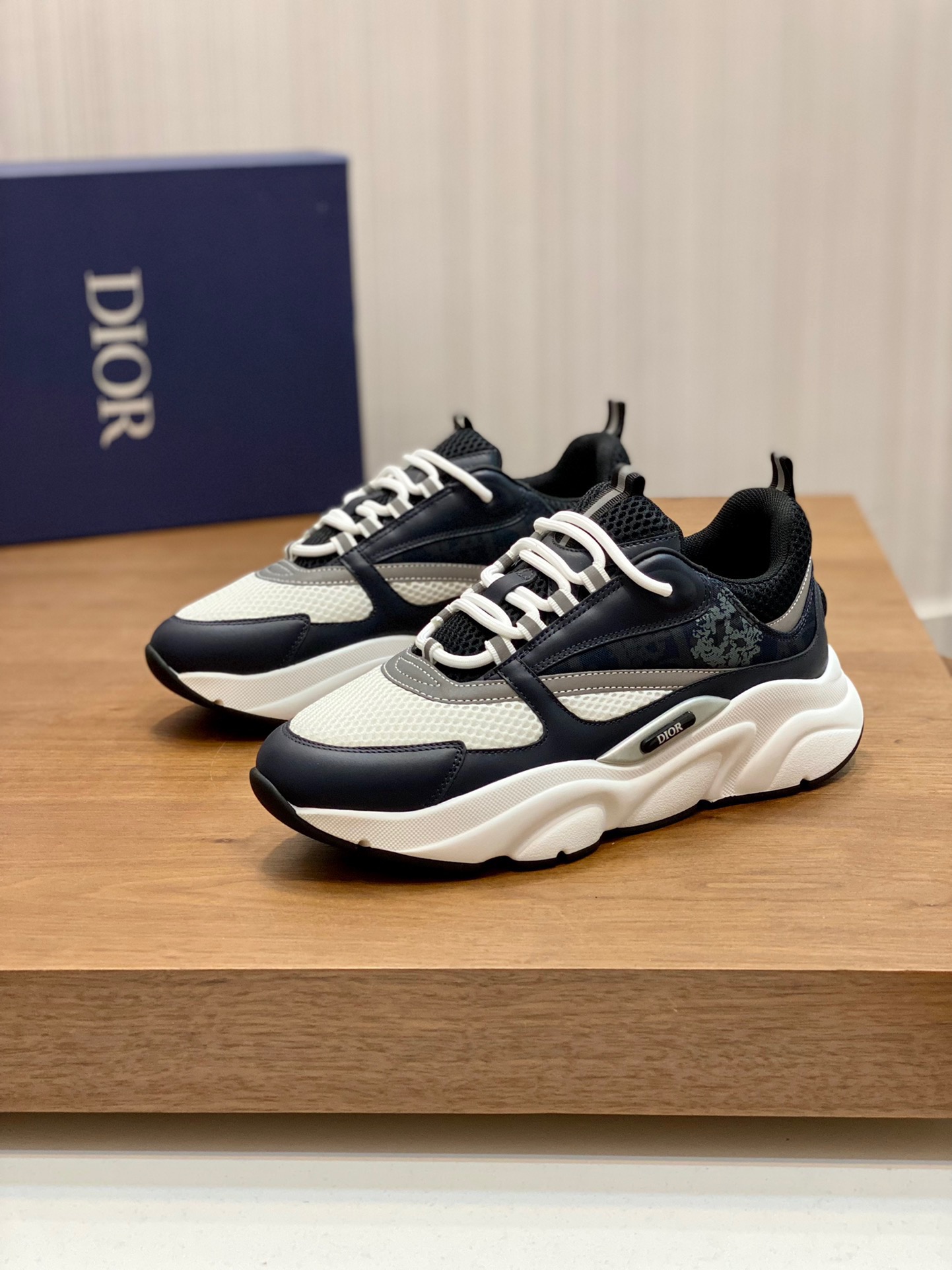 Men D*ior Top Sneaker
