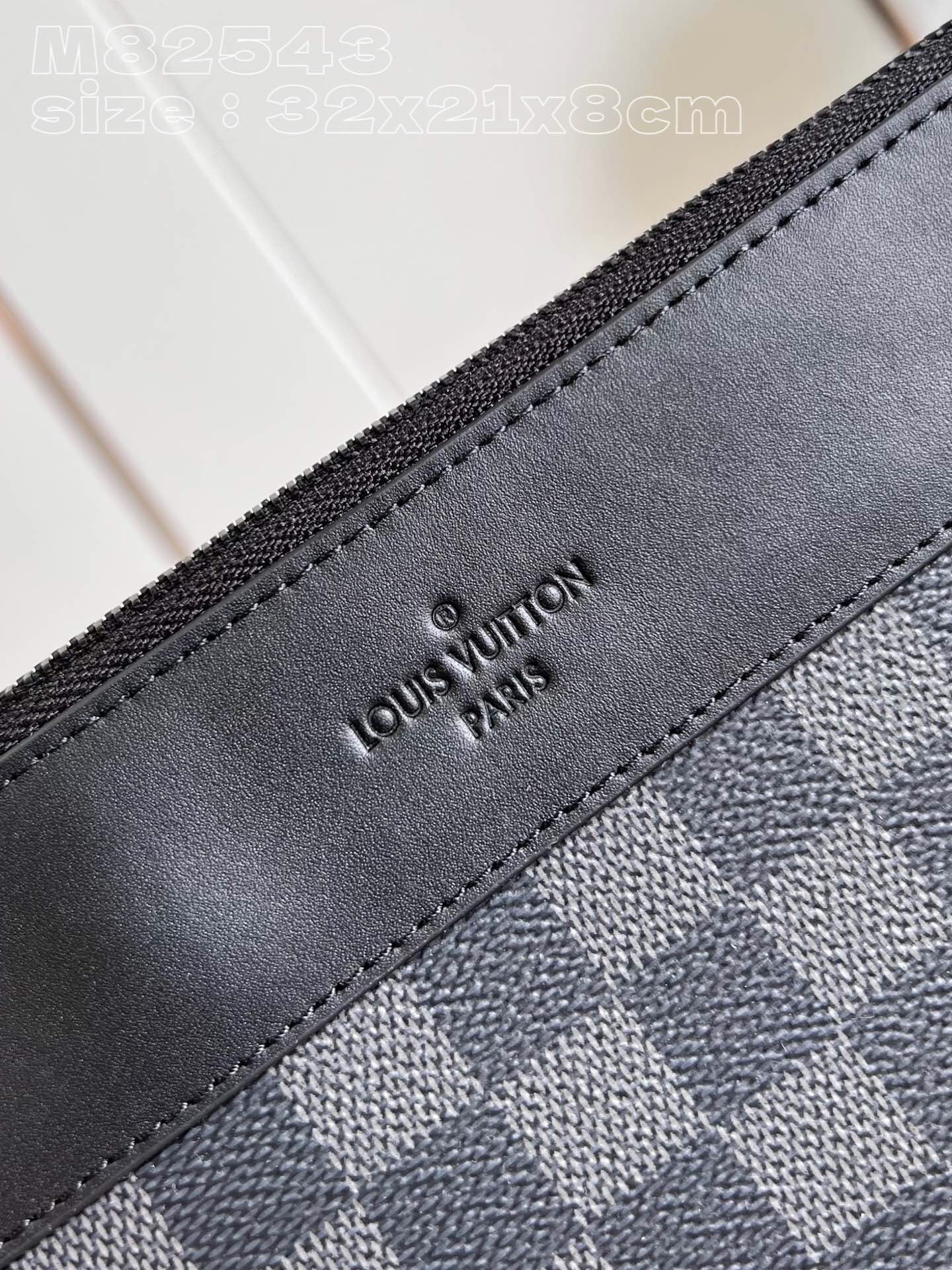 L*ouis V*uitton Top Bag