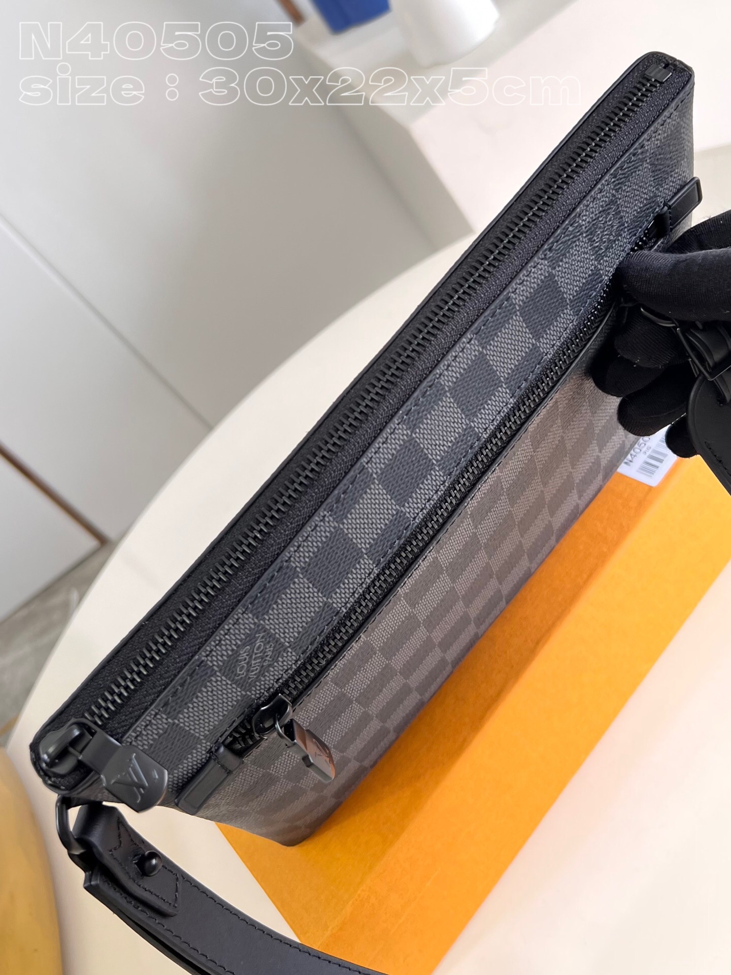 L*ouis V*uitton Top Bag