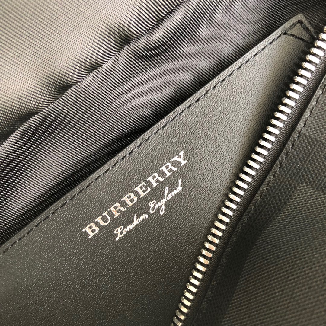 B*urberry Bag Top Quality