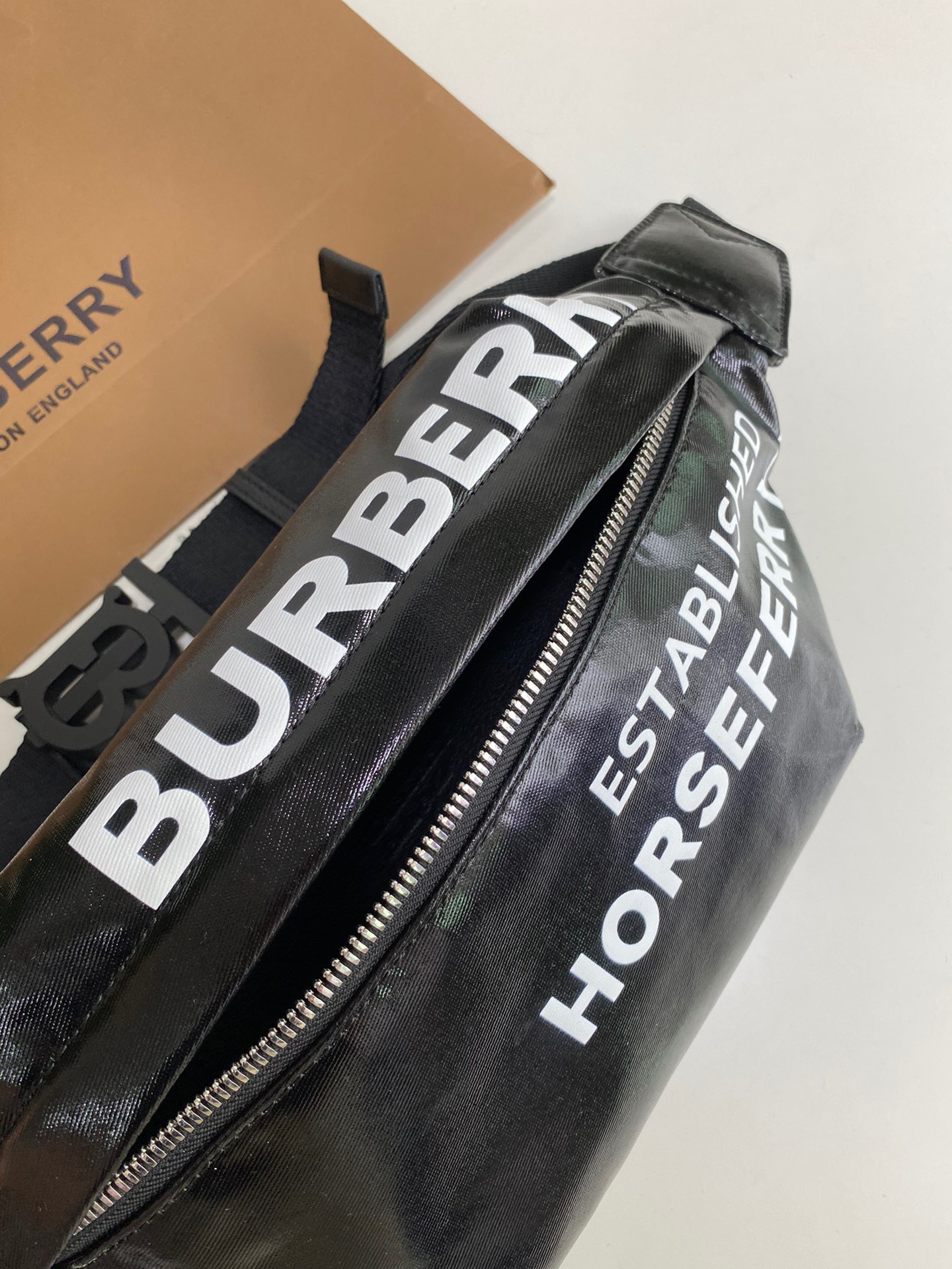 B*urberry Bag Top Quality