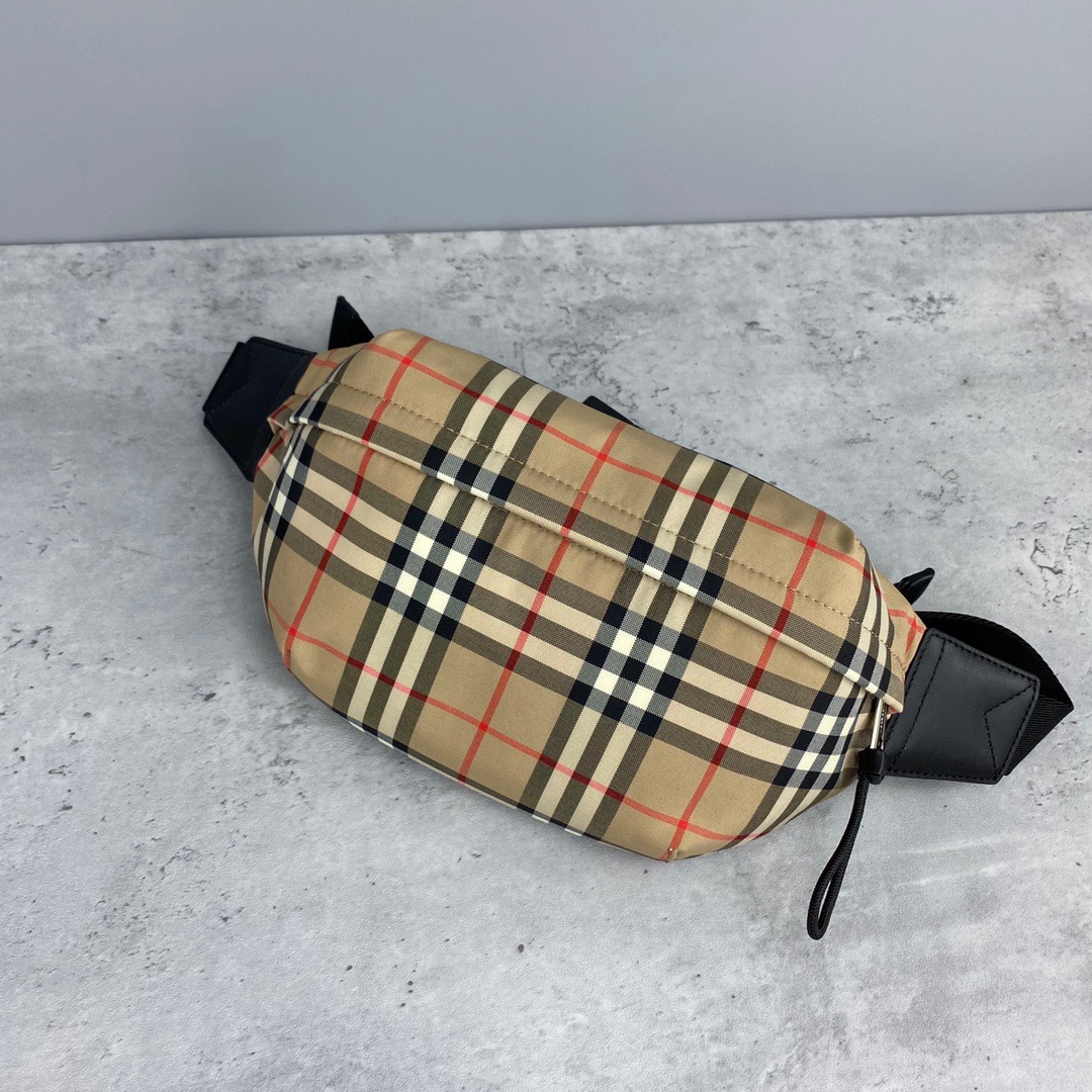 B*urberry Bag Top Quality