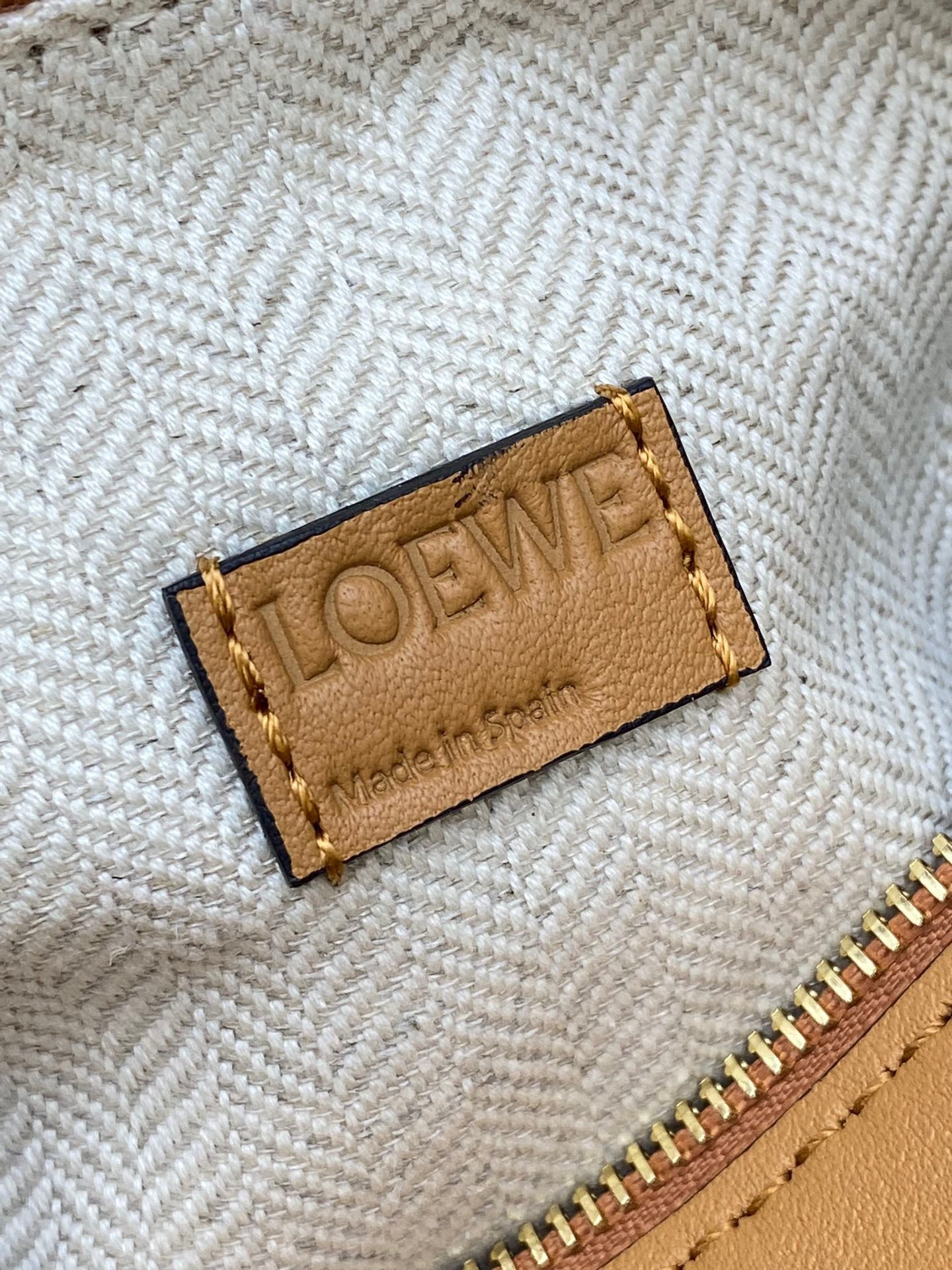 L*oewe Bag 9016 Top Quality