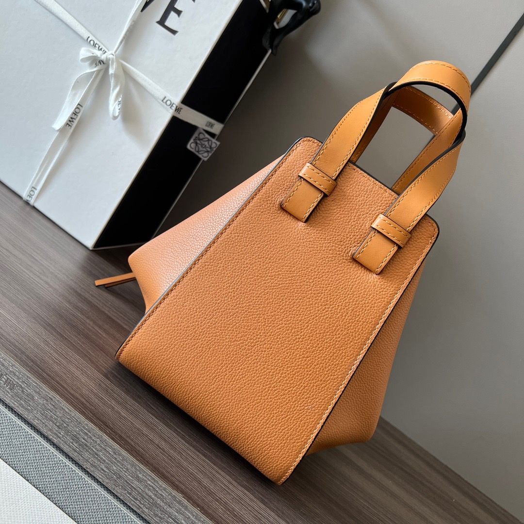 L*oewe Bag 652235 Top Quality