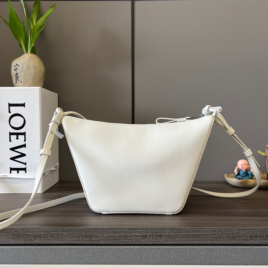 L*oewe Bag 262315 Top Quality