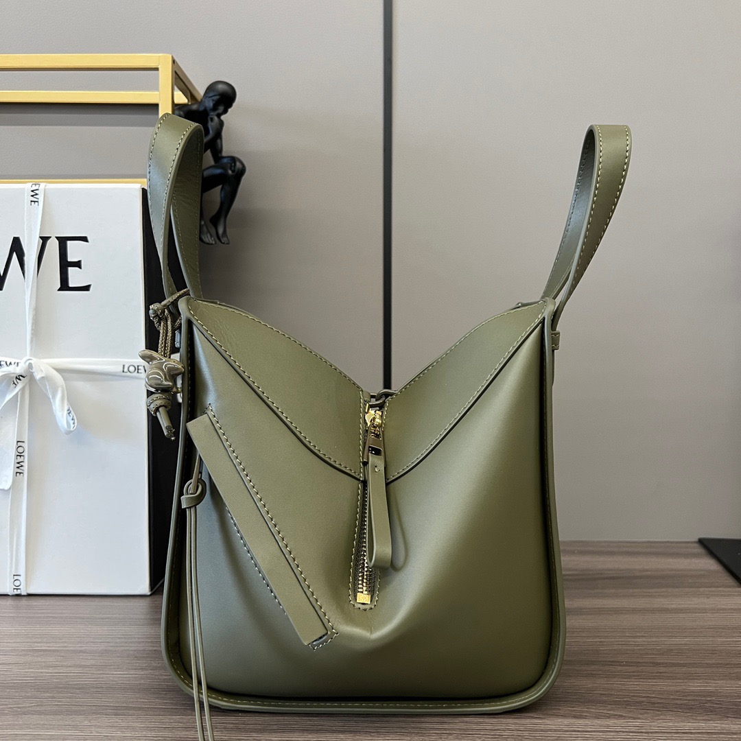 L*oewe Bag 652235 Top Quality