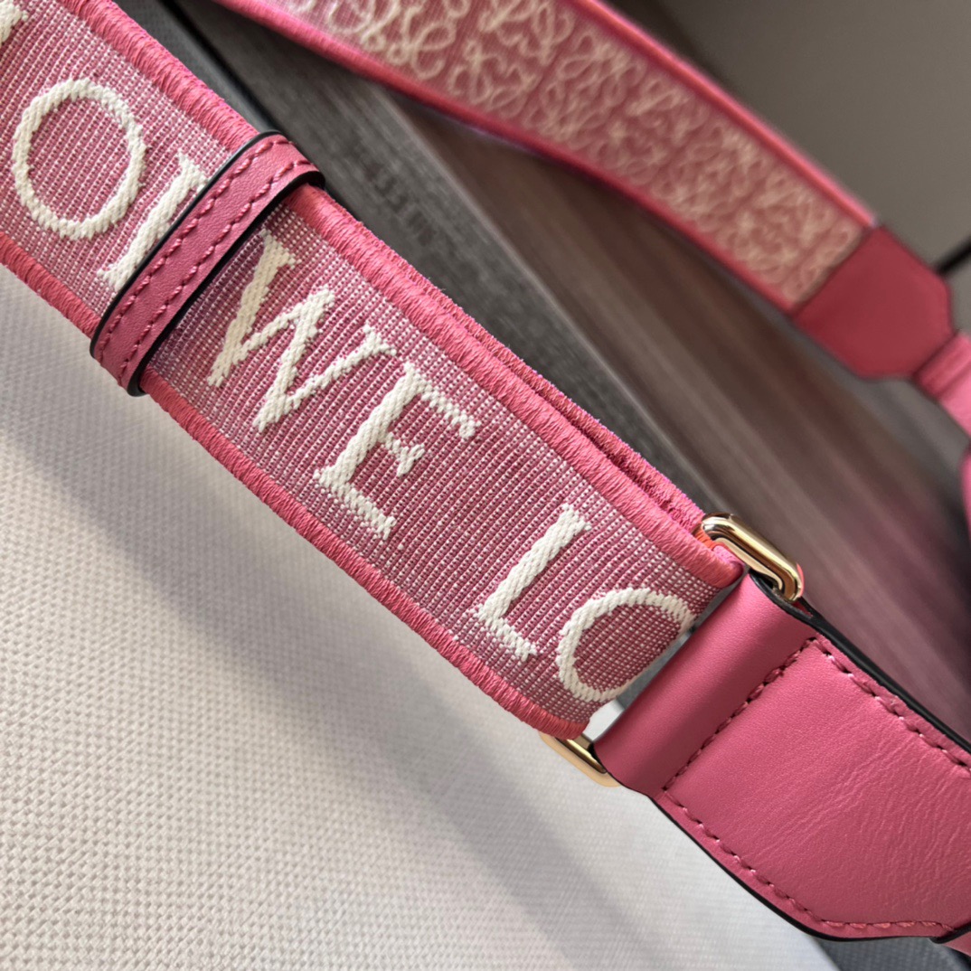 L*oewe Bag 011821 Top Quality