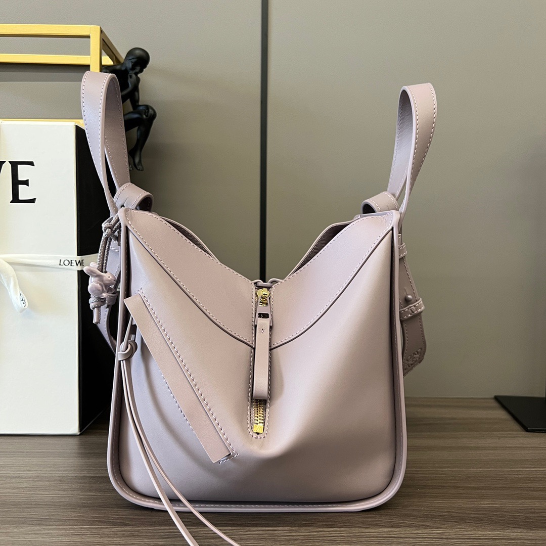L*oewe Bag 652235 Top Quality