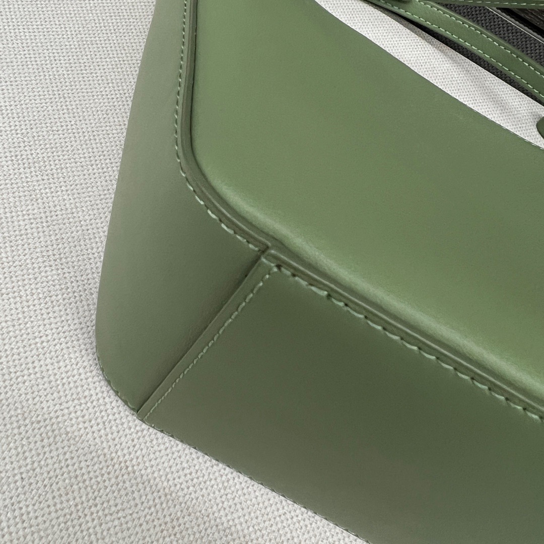 L*oewe Bag 262315 Top Quality