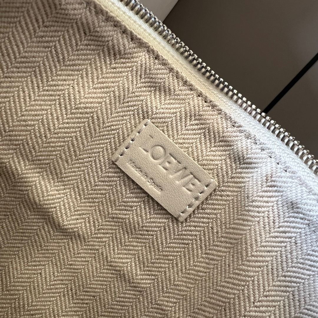 L*oewe Bag 262315 Top Quality