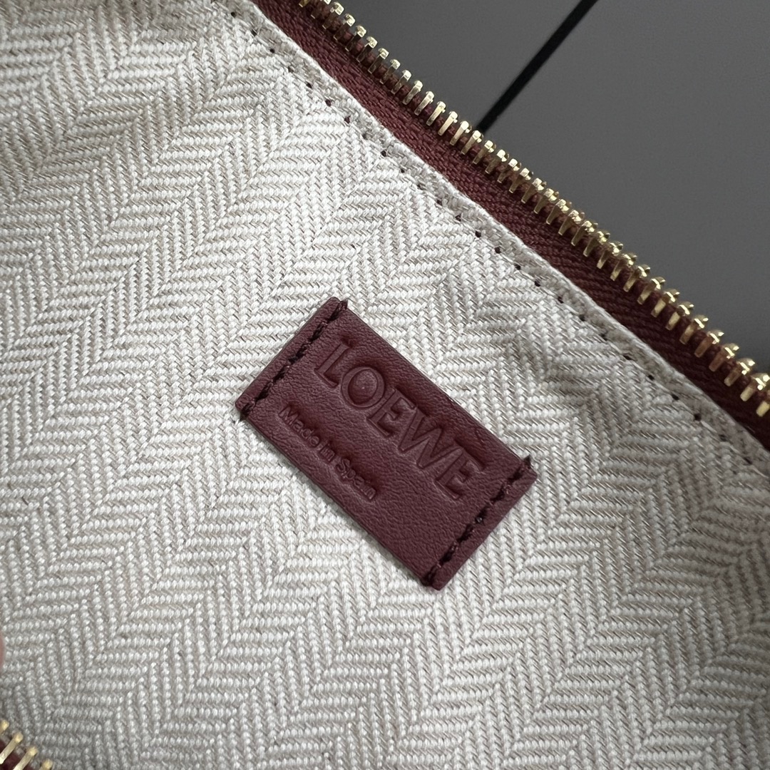 L*oewe Bag 262315 Top Quality