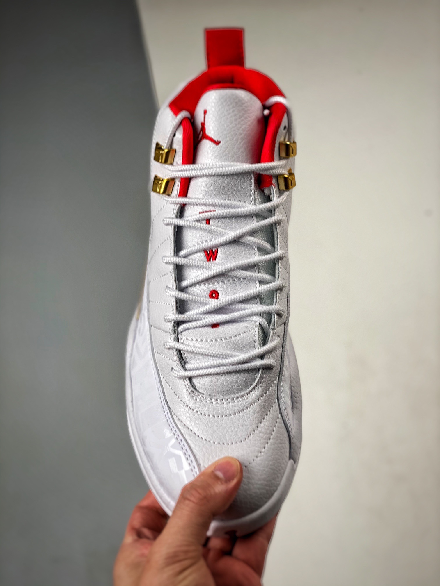 Air Jordan 12