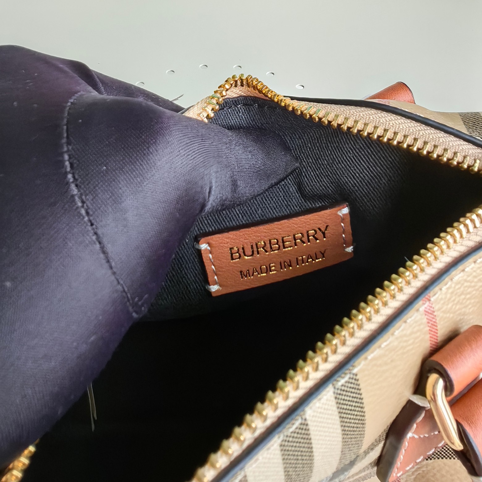 B*urberry Bag Top Quality