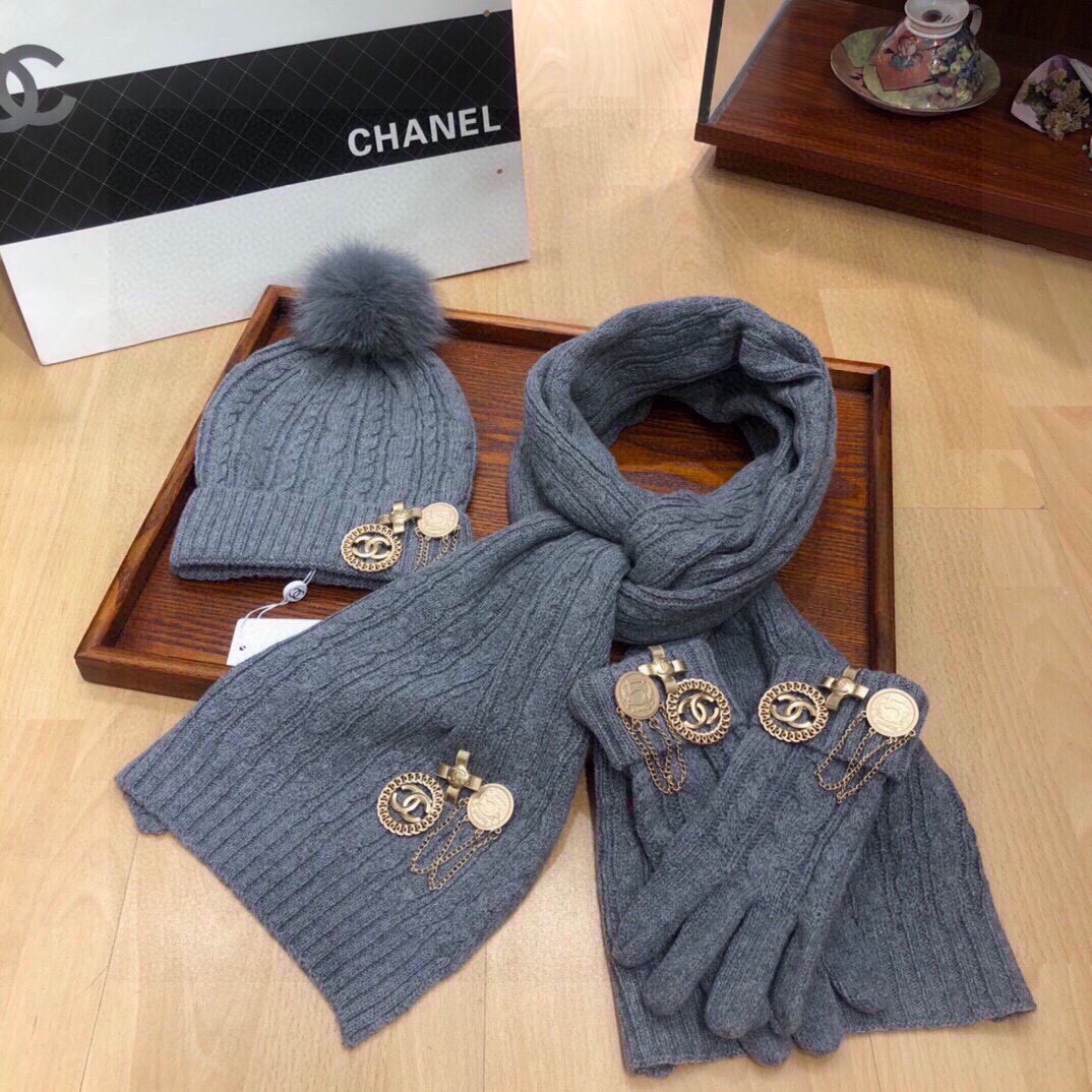 Women Hat+Gloves+The scarf