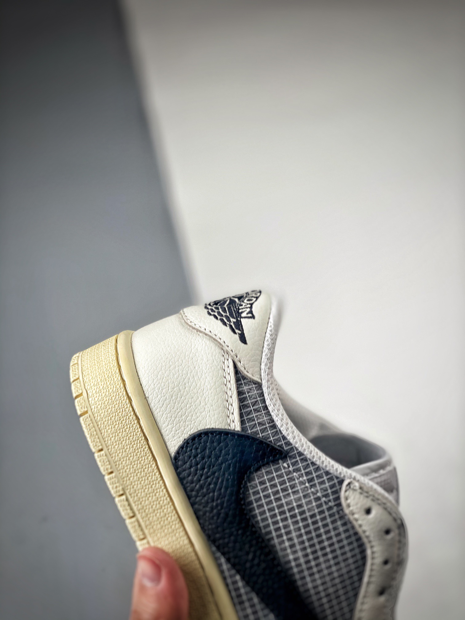 Air Jordan 1
