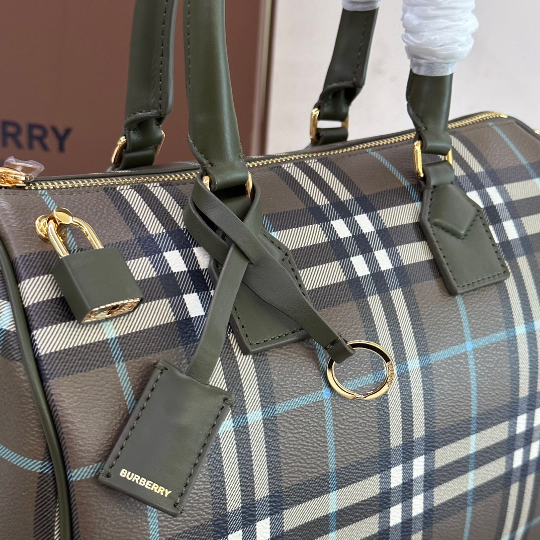 B*urberry Bag Top Quality