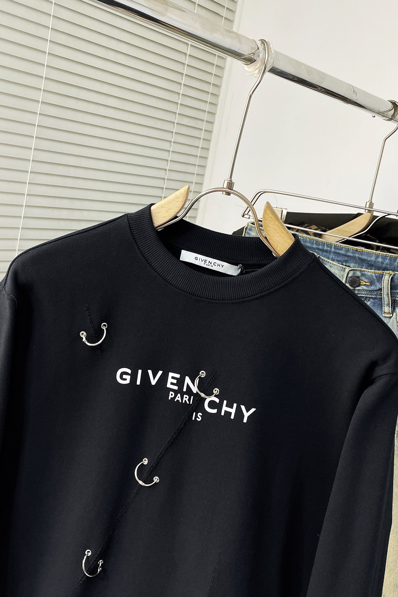 Men Women Sweater Top Quality ()