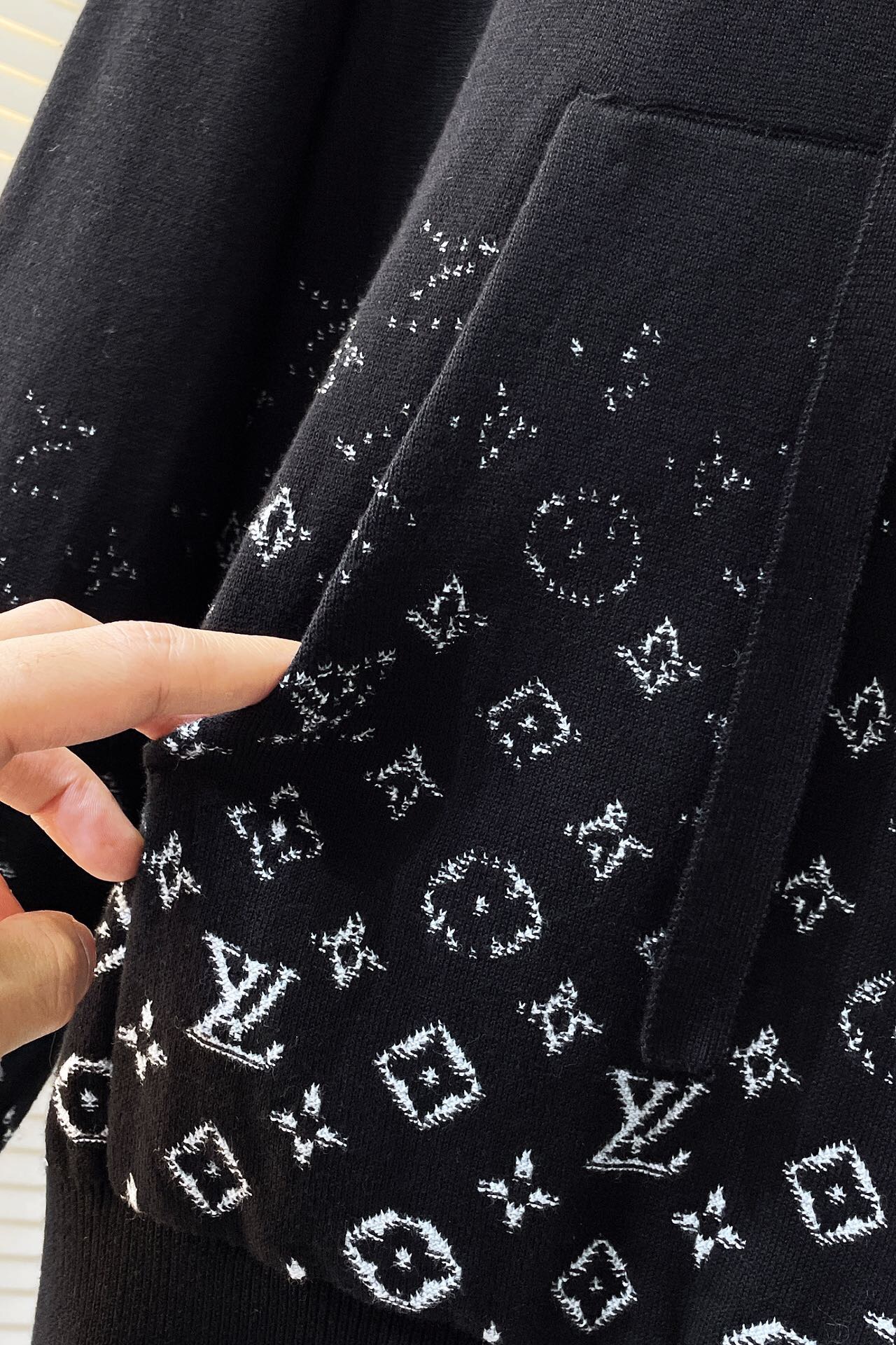 Men Sweater Top Quality ()