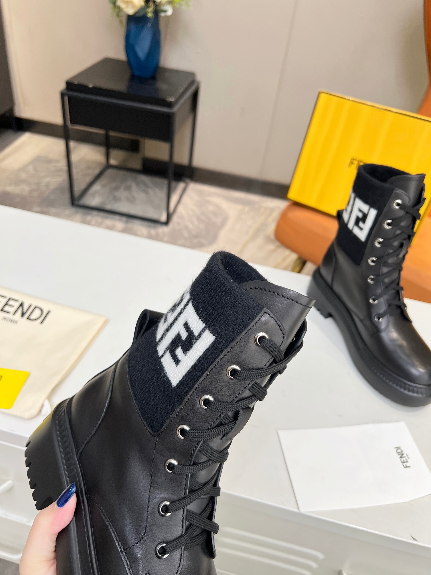 Women F*endi Top Sneaker