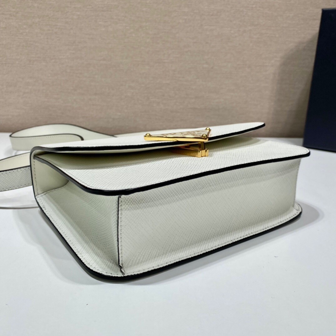 P*rada Bag Top Quality