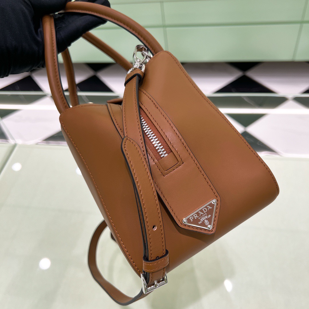 P*rada Bag Top Quality