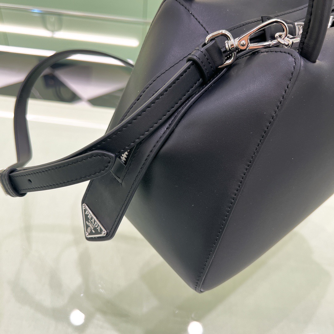 P*rada Bag Top Quality