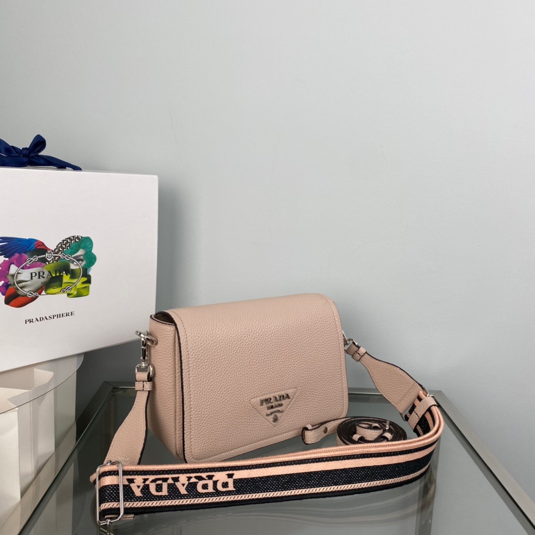 P*rada Bag Top Quality