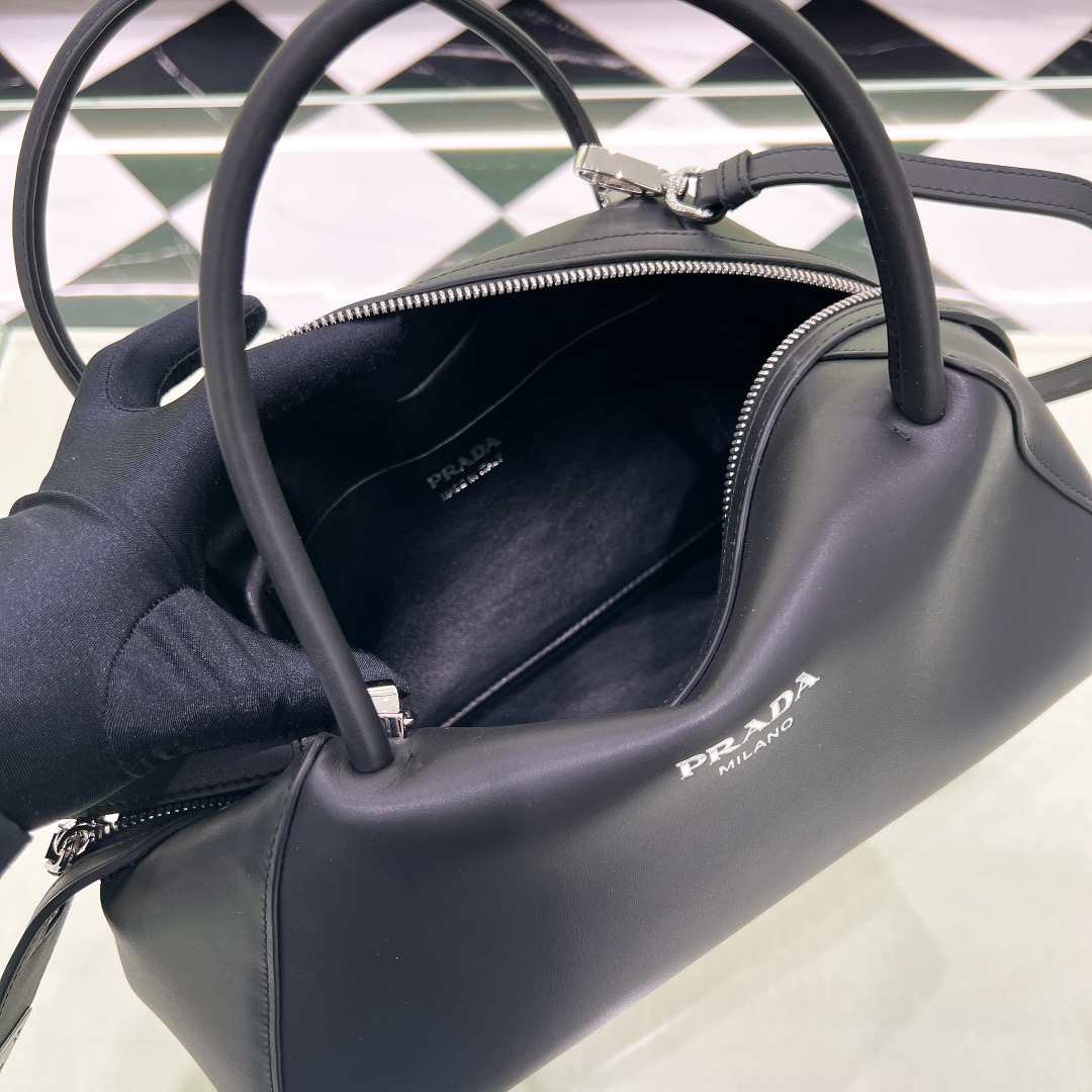 P*rada Bag Top Quality
