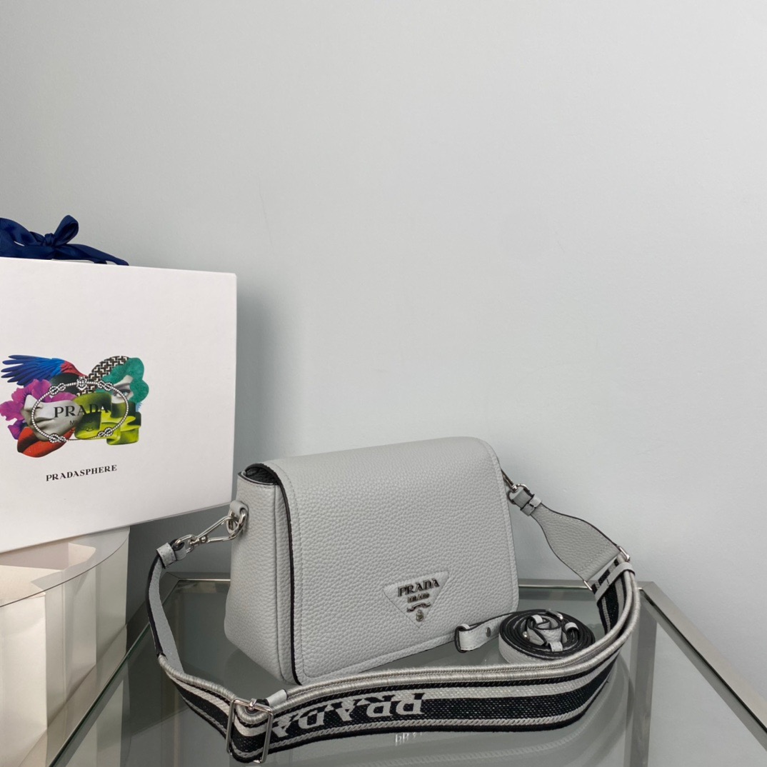 P*rada Bag Top Quality