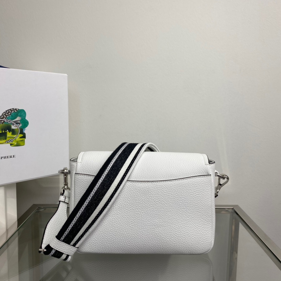 P*rada Bag Top Quality