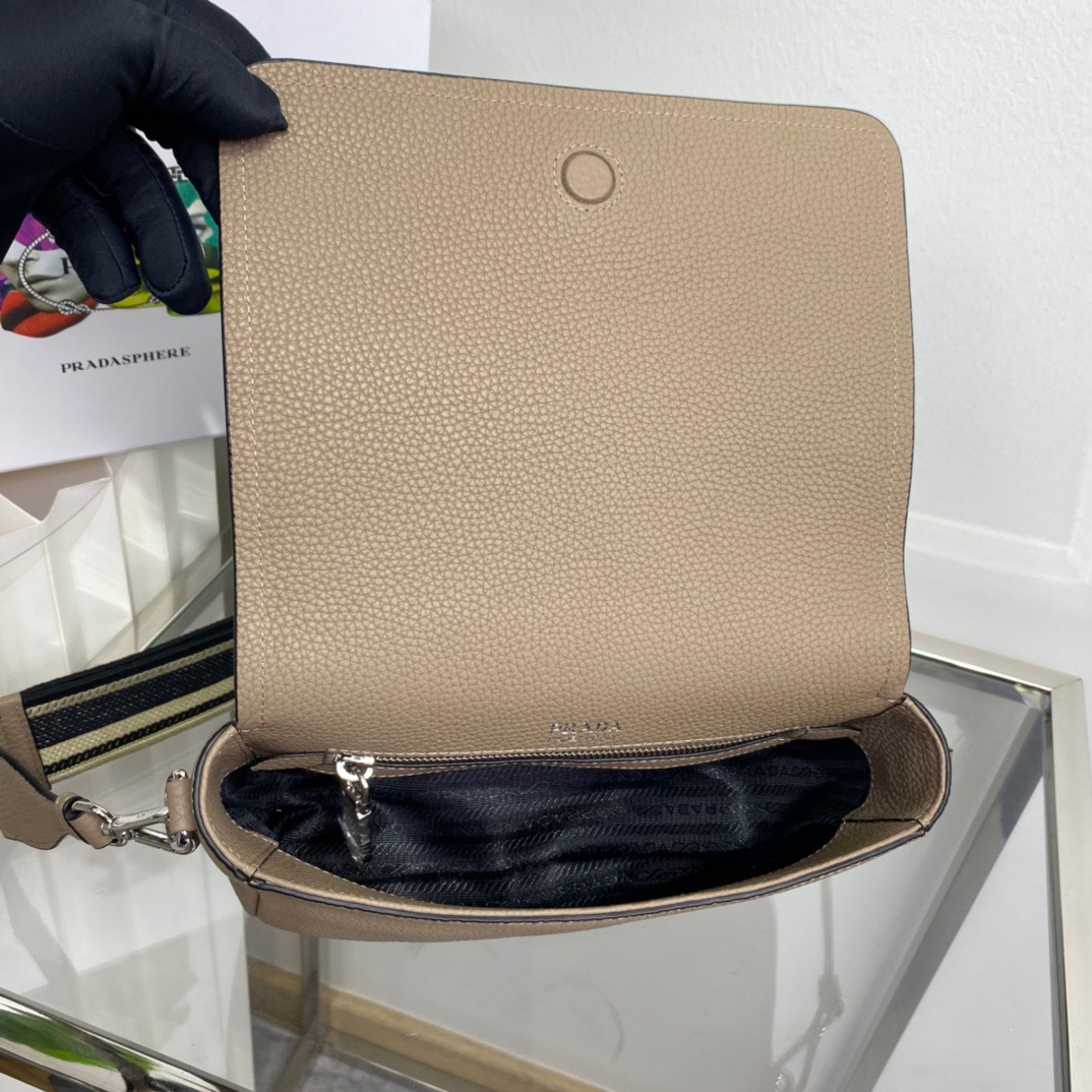 P*rada Bag Top Quality
