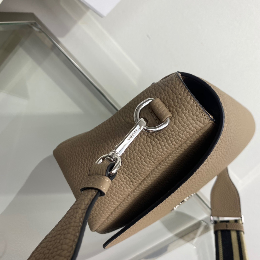 P*rada Bag Top Quality