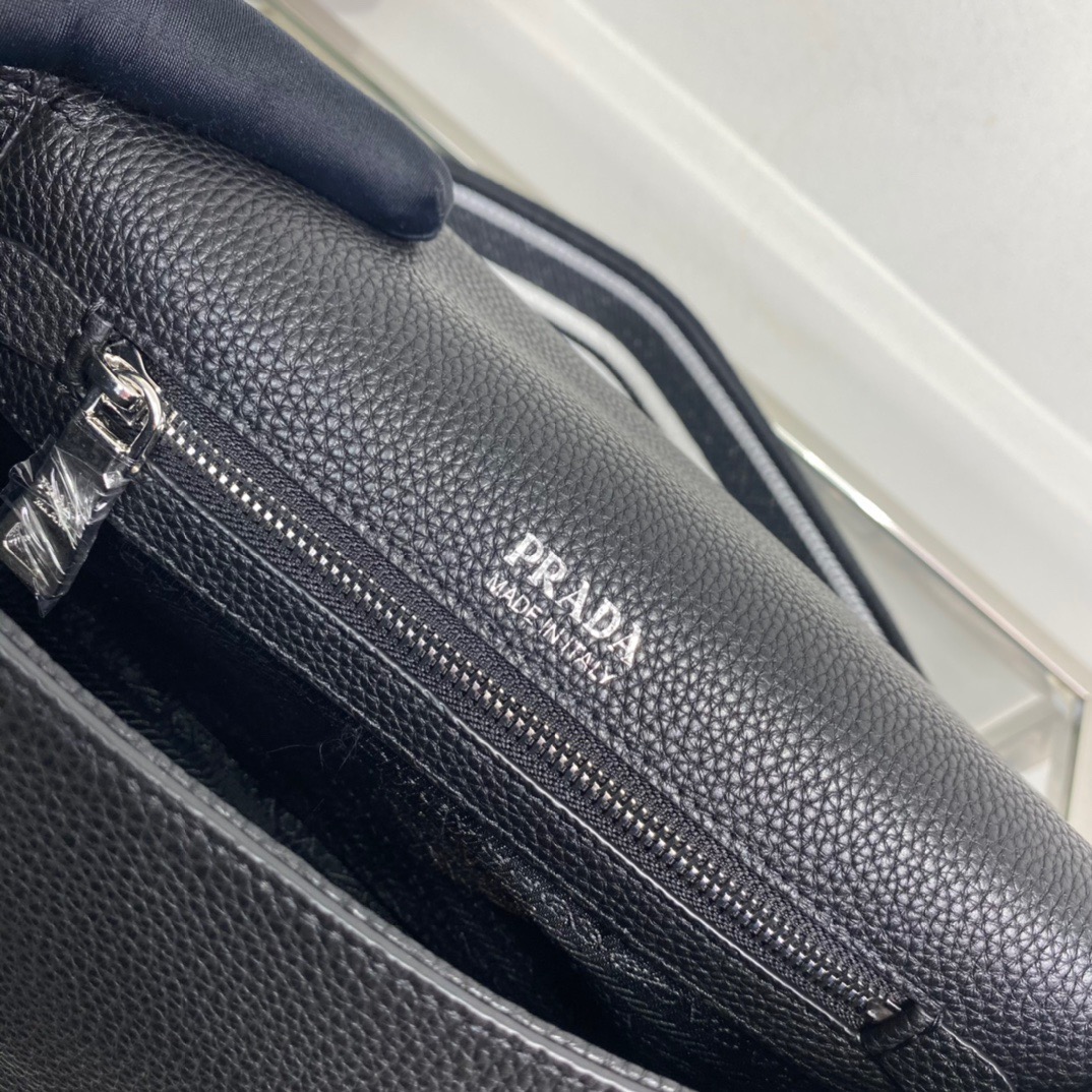 P*rada Bag Top Quality