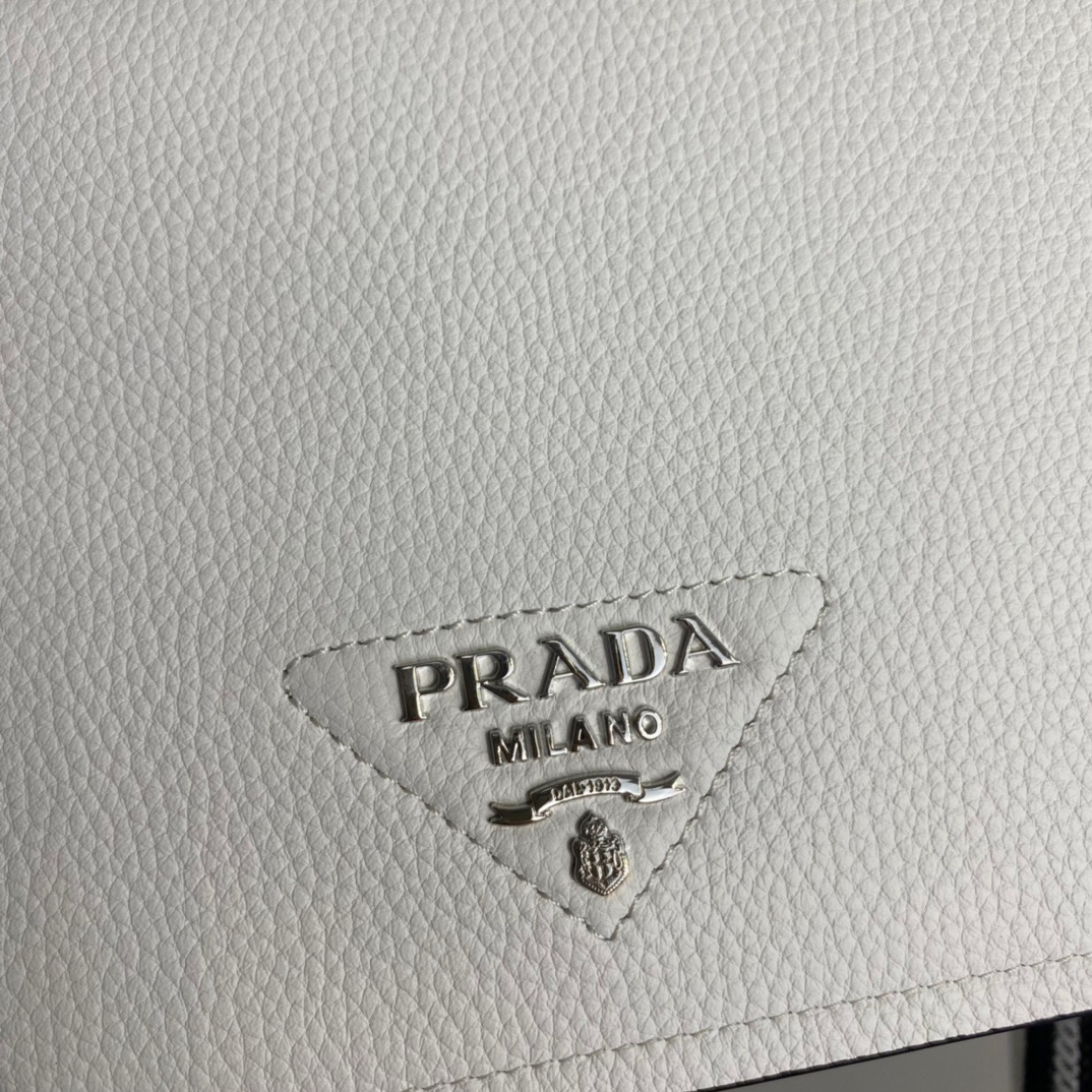 P*rada Bag Top Quality