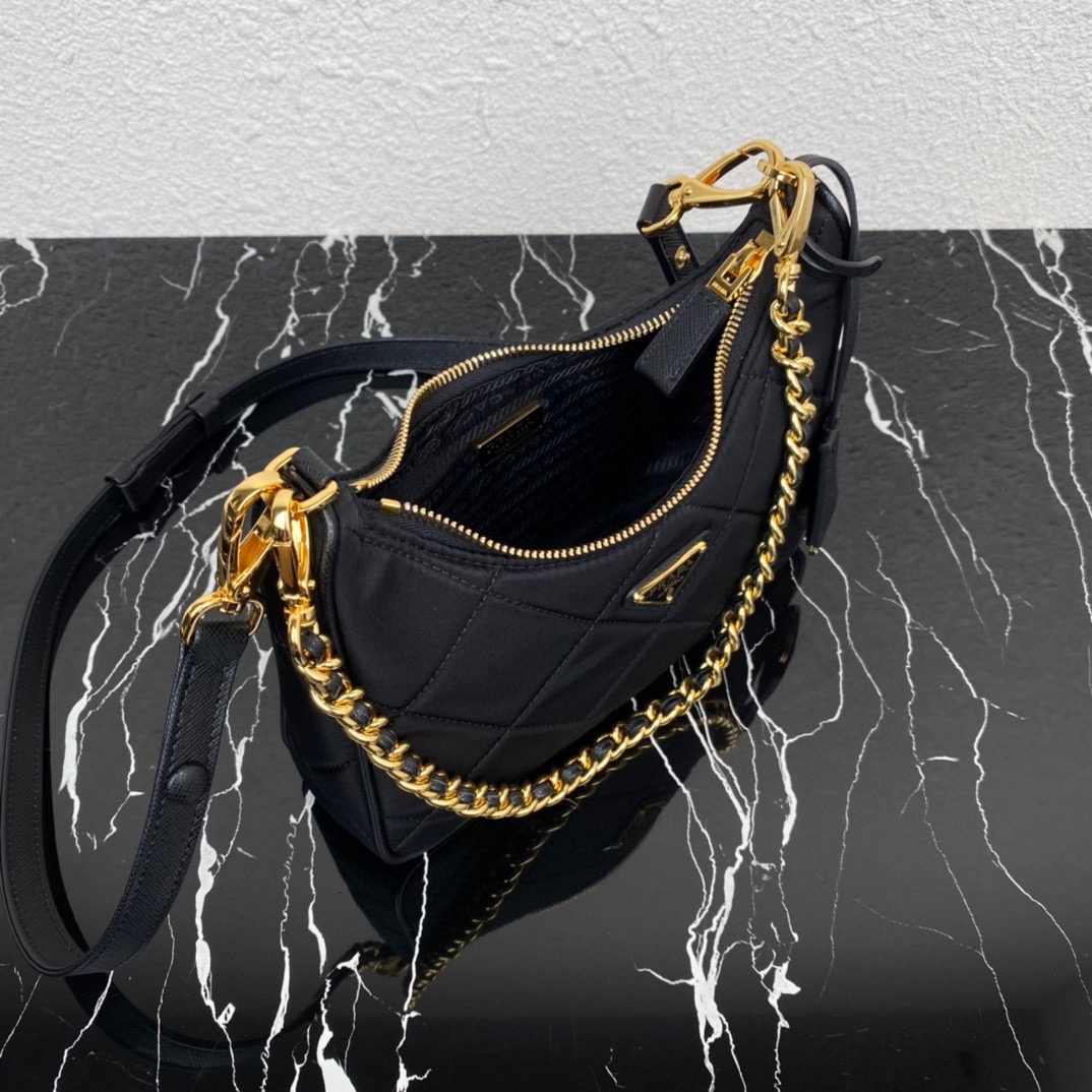 P*rada Bag Top Quality