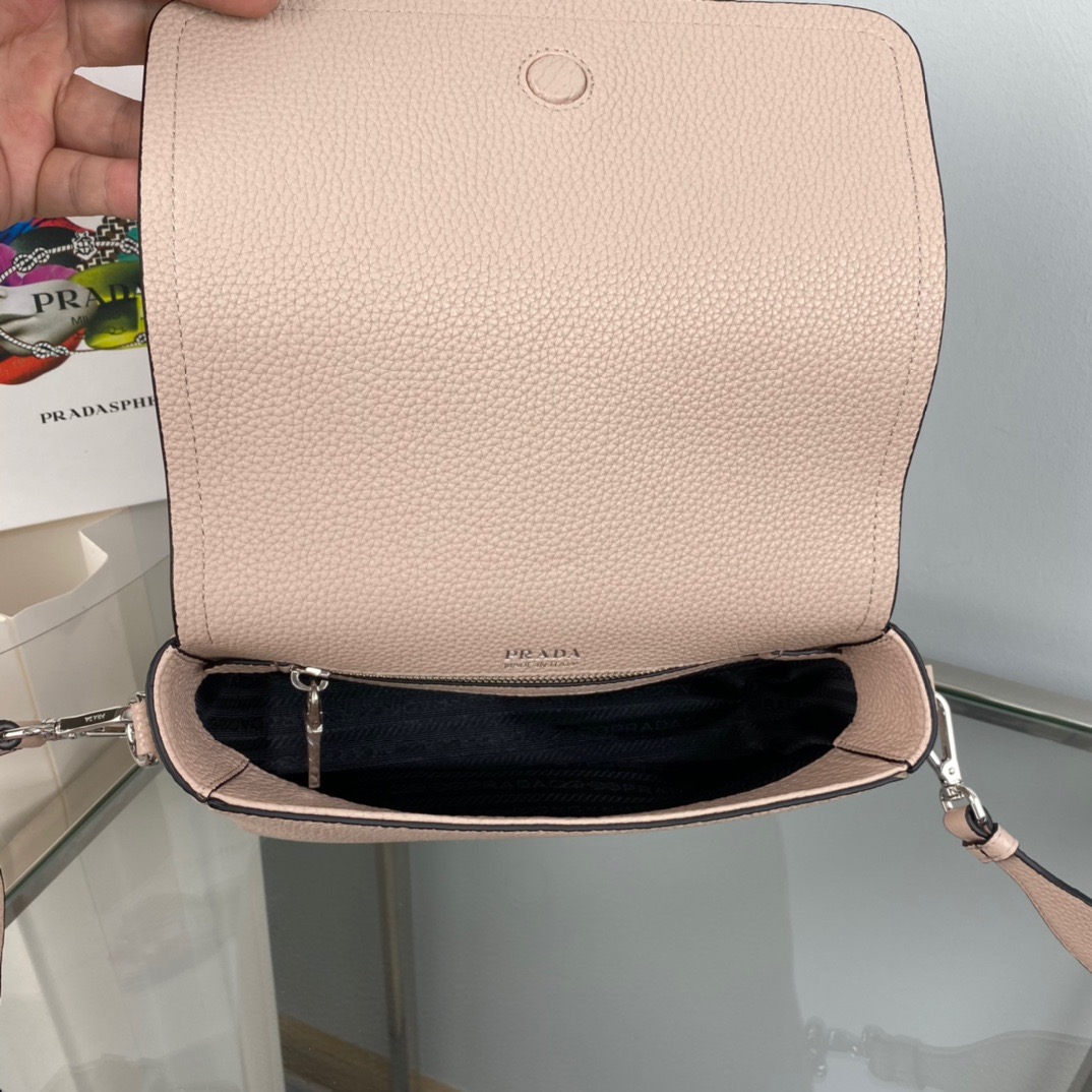 P*rada Bag Top Quality