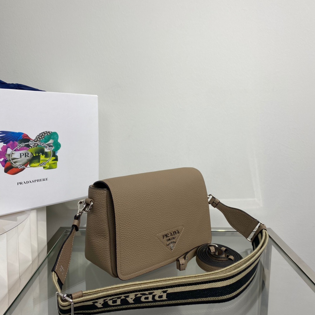 P*rada Bag Top Quality