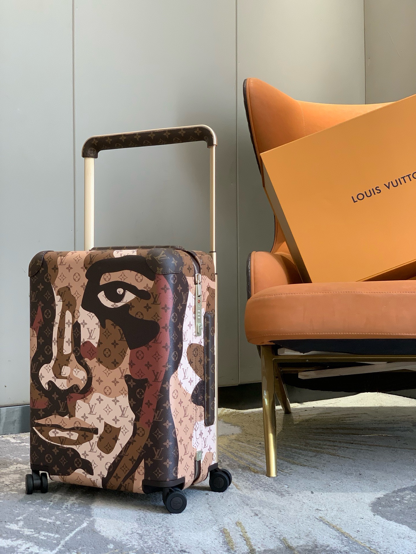 L*ouis V*uitton Luggage
