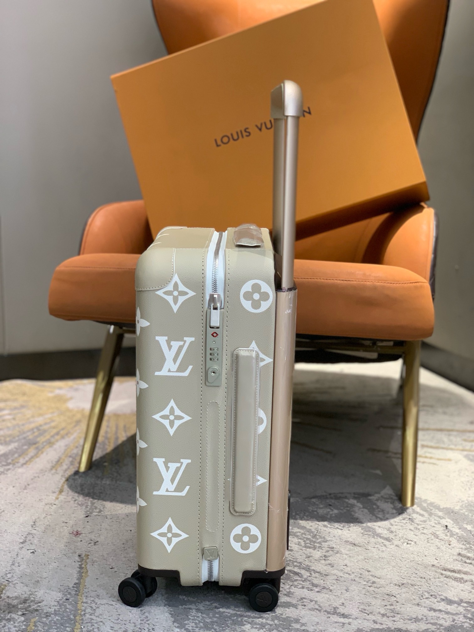 L*ouis V*uitton Luggage